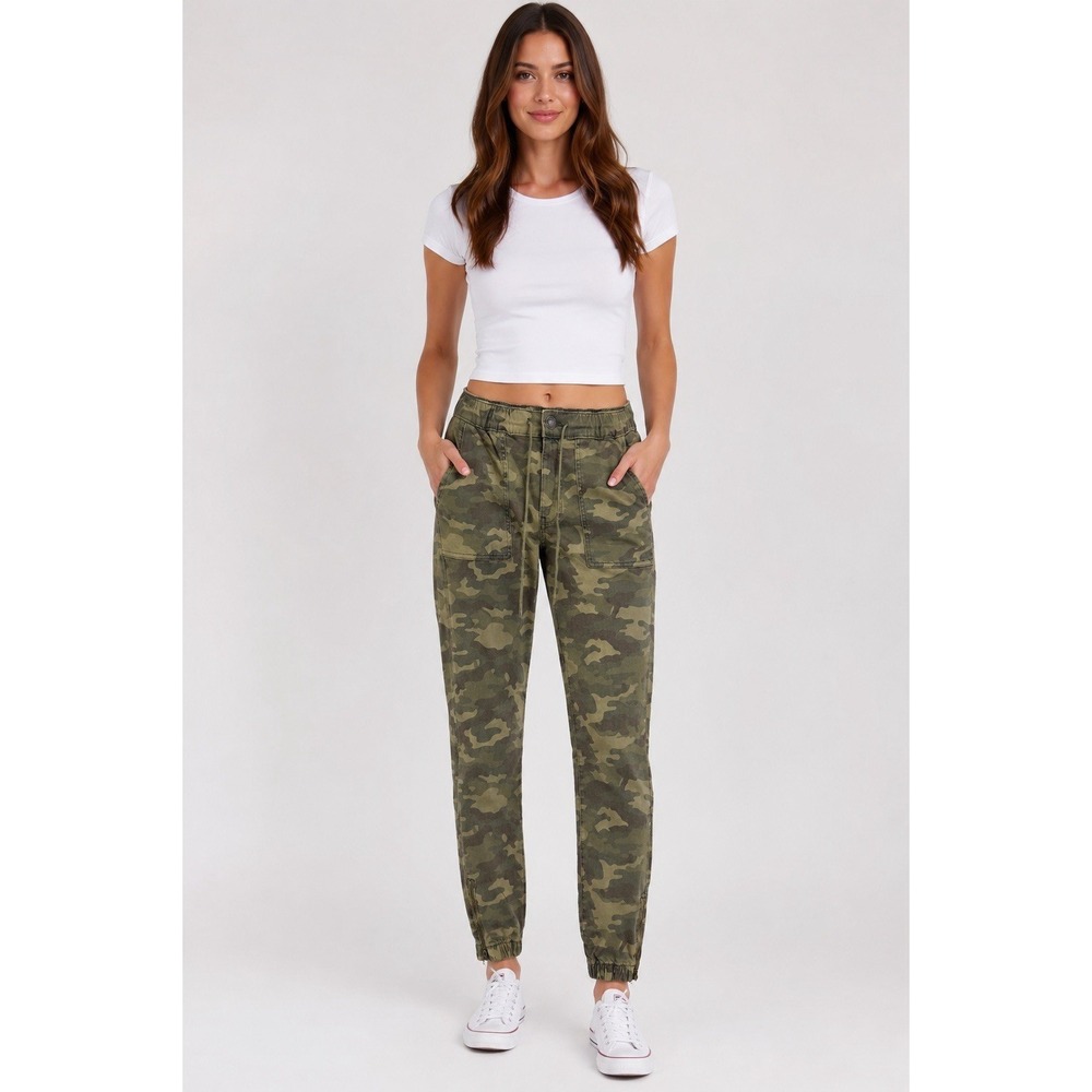 American Eagle Next Level Stretch Camo Jogger Pants Women's Size 6 Zip Cuffs